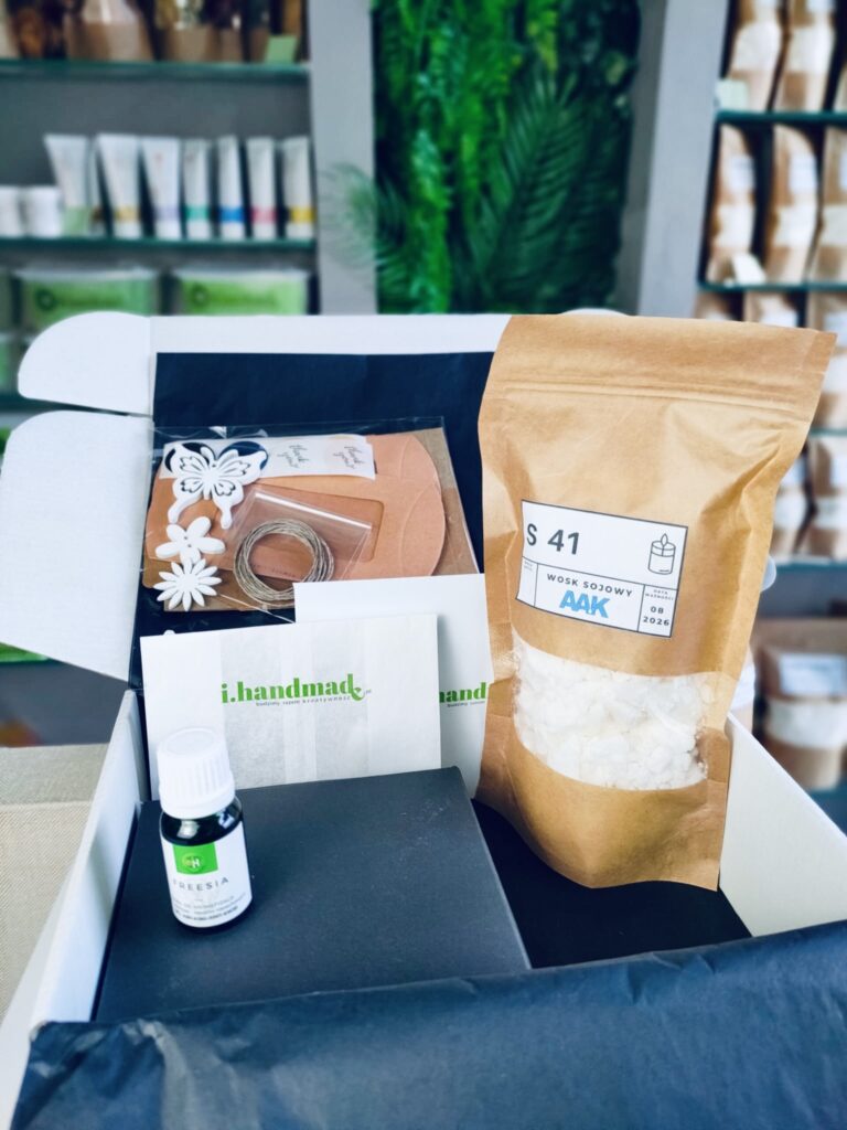 Zestaw prezentowy do zrobienia małych świeczek tealight cały komplet