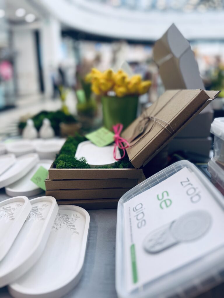 Zestawy do robienia figurek gipsowych