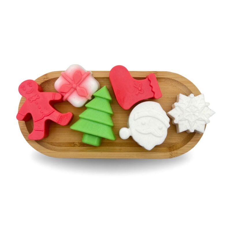 Mydełka z naszej foremki silikonowej oraz bazy mydlanej.