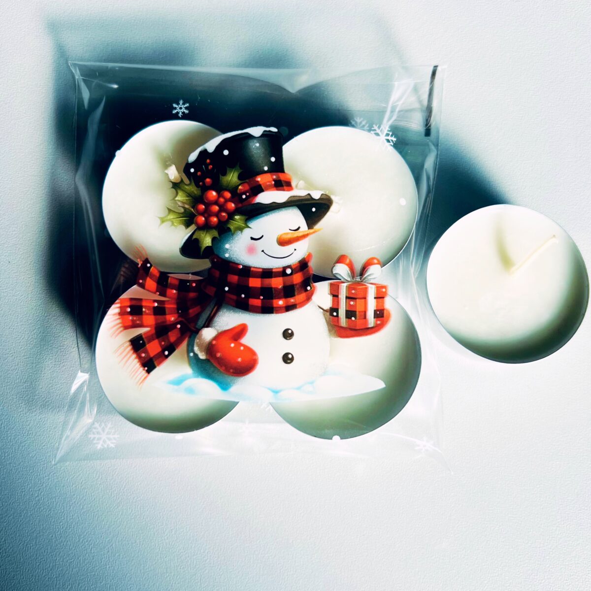 Przykład zastosowania woreczków foliowych do pakowania tealight sojowego