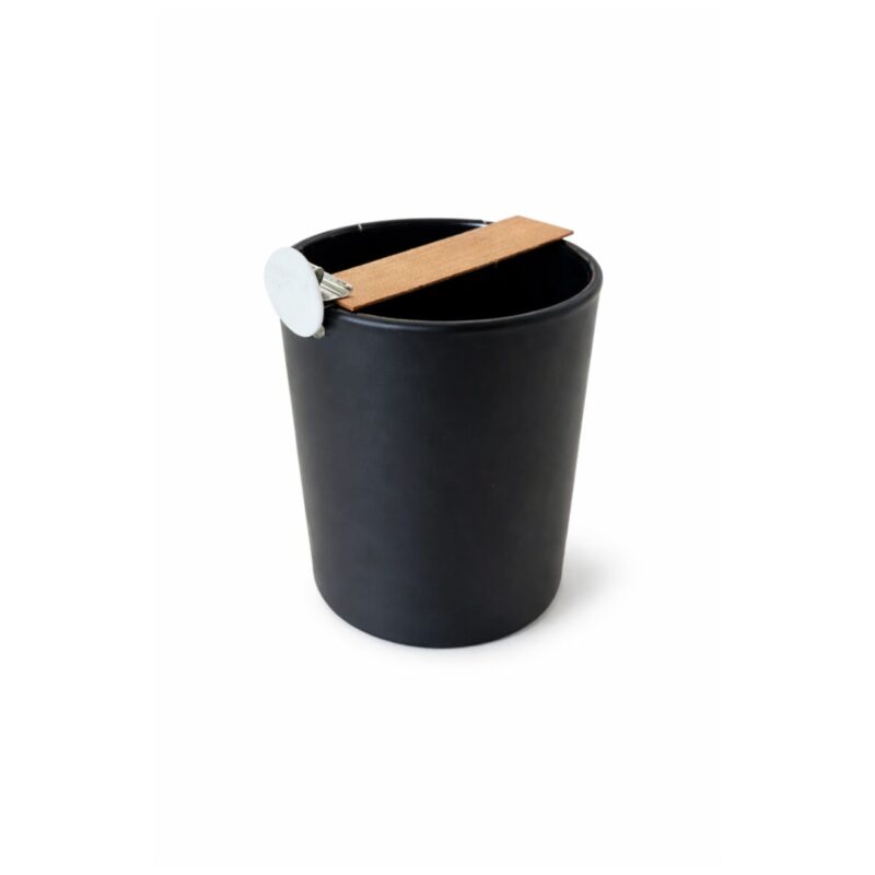 Przykład zastosowania naklejki do knota