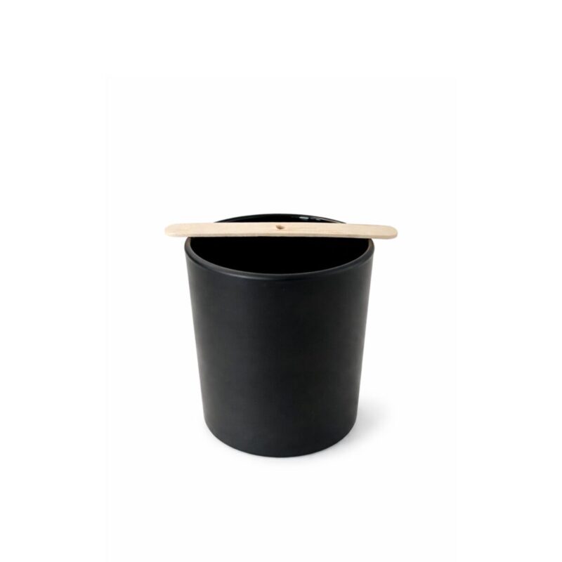 przykład zastosowania stabilizatora drewnianego na szkle do świec